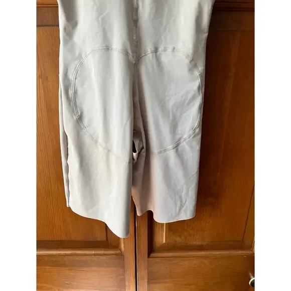 Leonisa Women's Undetectable Edge Boyshort Shaper with Booty Lifter Tan Size L